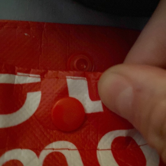 Medium size classic reusable lulu lemon bag with snap close - Picture 3 of 5